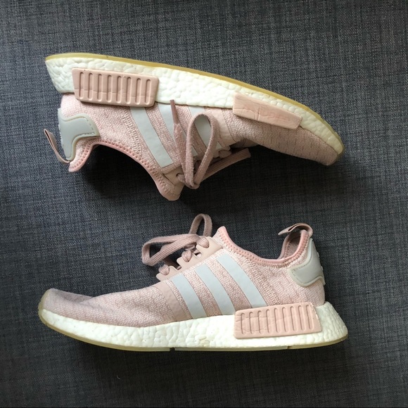 nmd r1 light pink